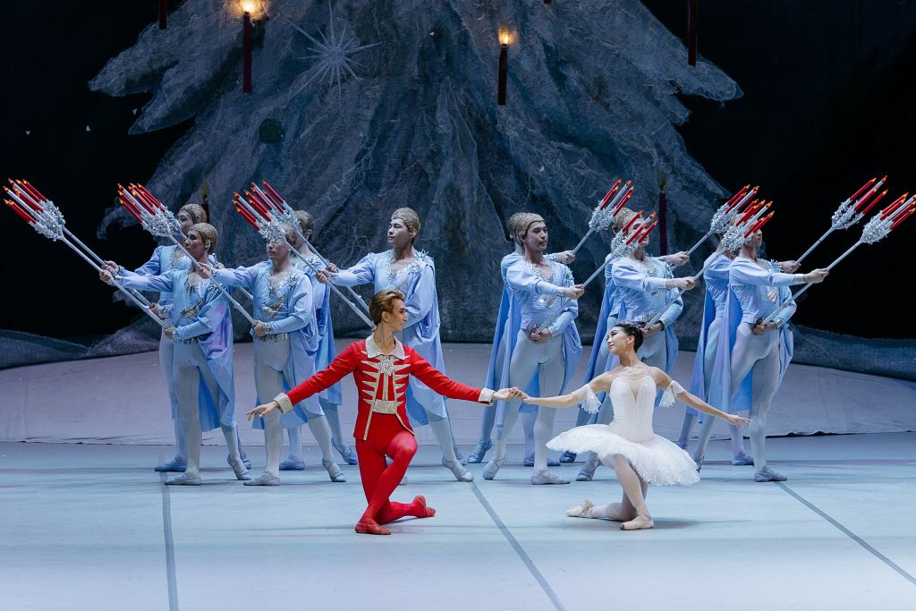 «新年童话回家了»