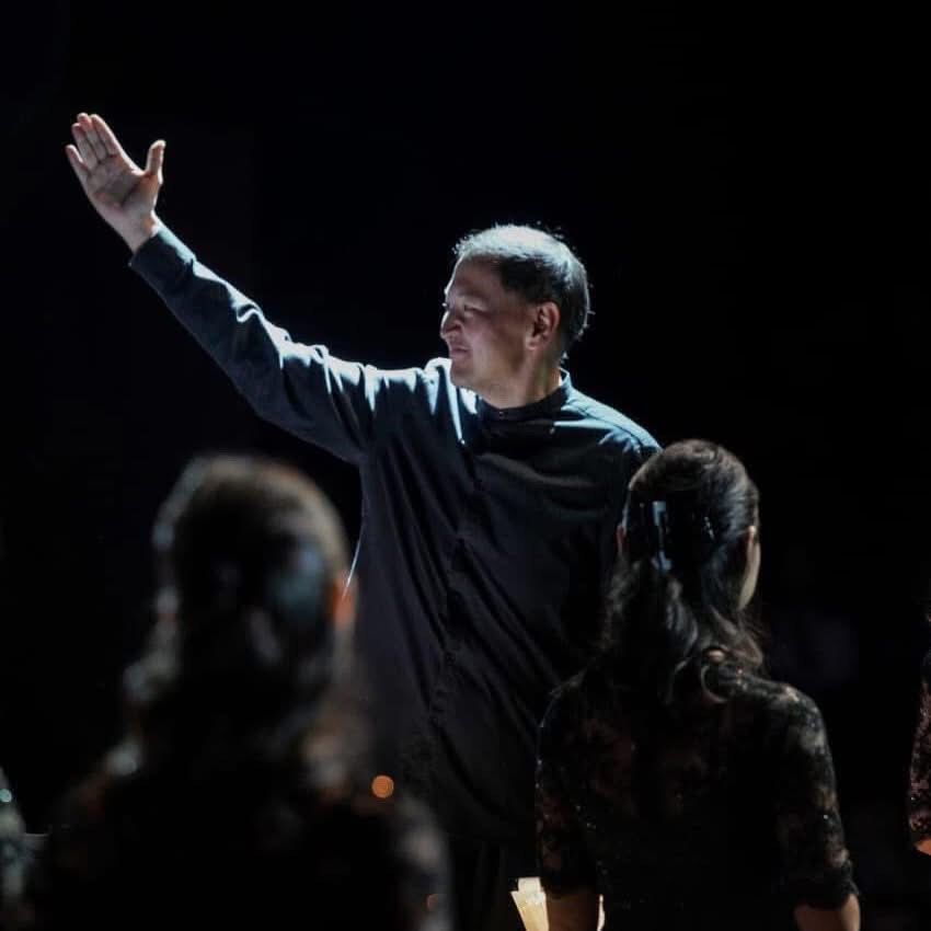 亲爱的阿尔曼·乌拉兹加利耶夫大师，衷心祝您生日快乐！