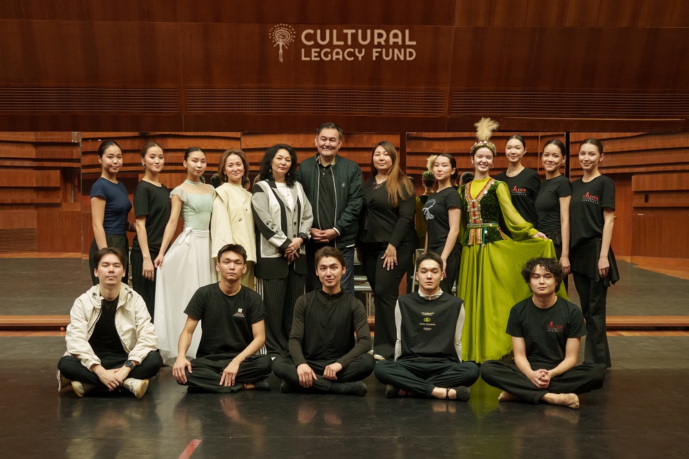 从你的群山，从你的山坡