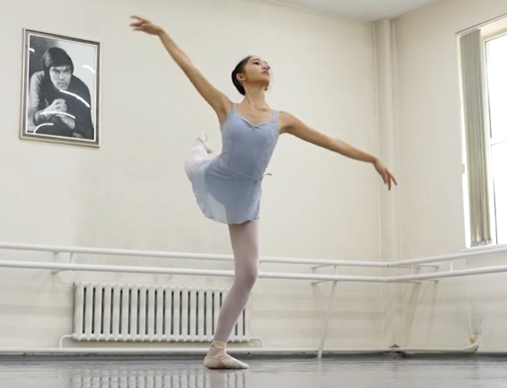 阿迪娅·马纳巴索娃： 我无法想象没有芭蕾的生活。《新一代》