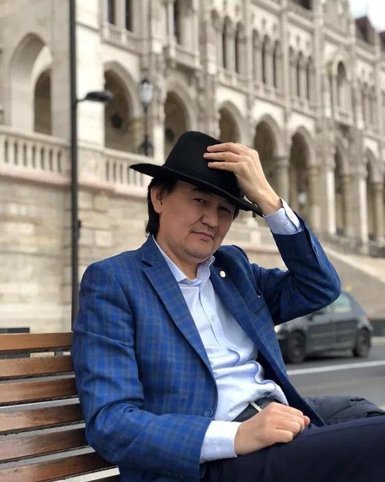 Бүгін – ерекше күн, Дүниежүзілік театр күні! 