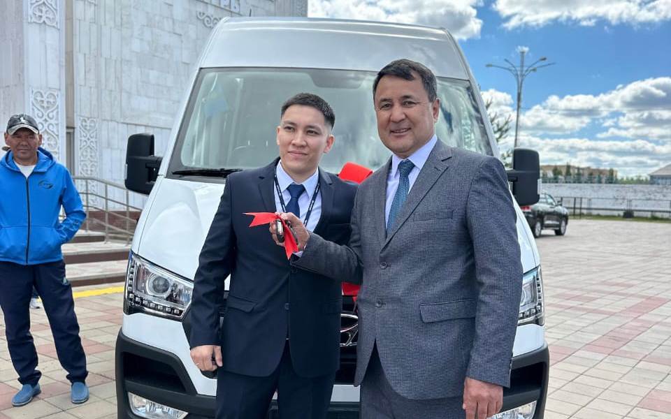 A Minibus Donated to the Arkalyk Kazakh Youth Theatre
