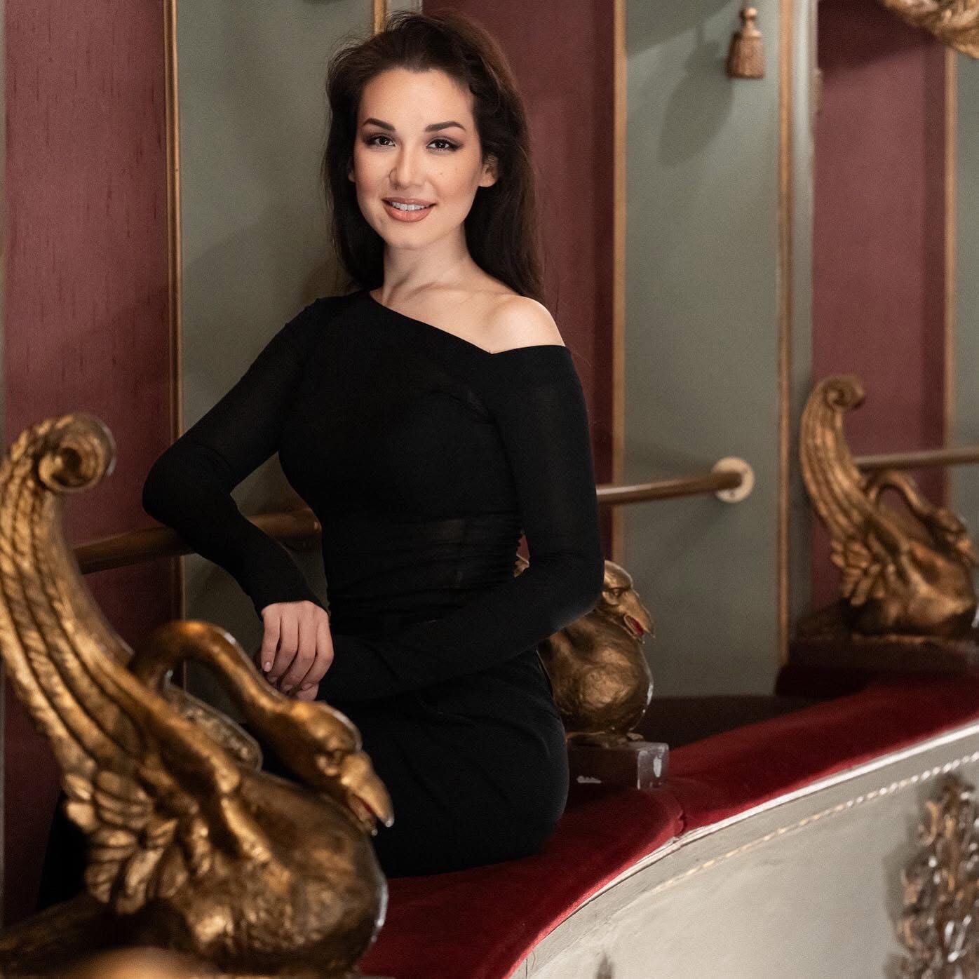 亲爱的哈萨克斯坦人民，亲爱的同胞们！