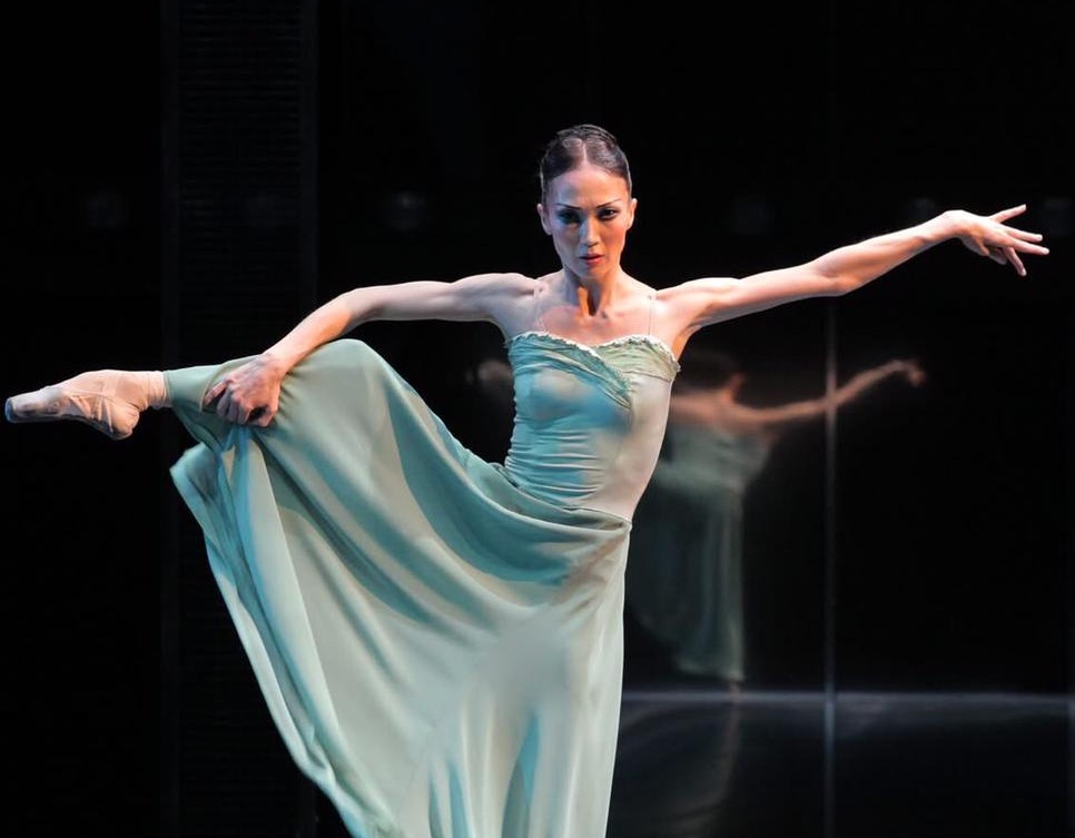 哈萨克斯坦共和国国家舞蹈学院剧院欣然介绍其艺术总监——库拉莱·萨尔克特巴耶娃·谢里克汗吉兹